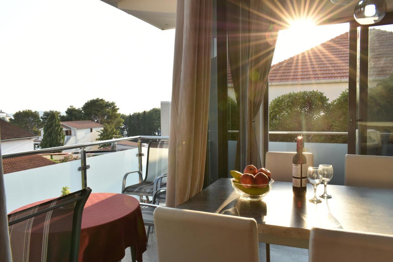 Apartments Toni Примоштен Экстерьер фото